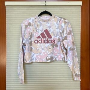 Child, Adidas, pink and tan camo crop top size small 8/10